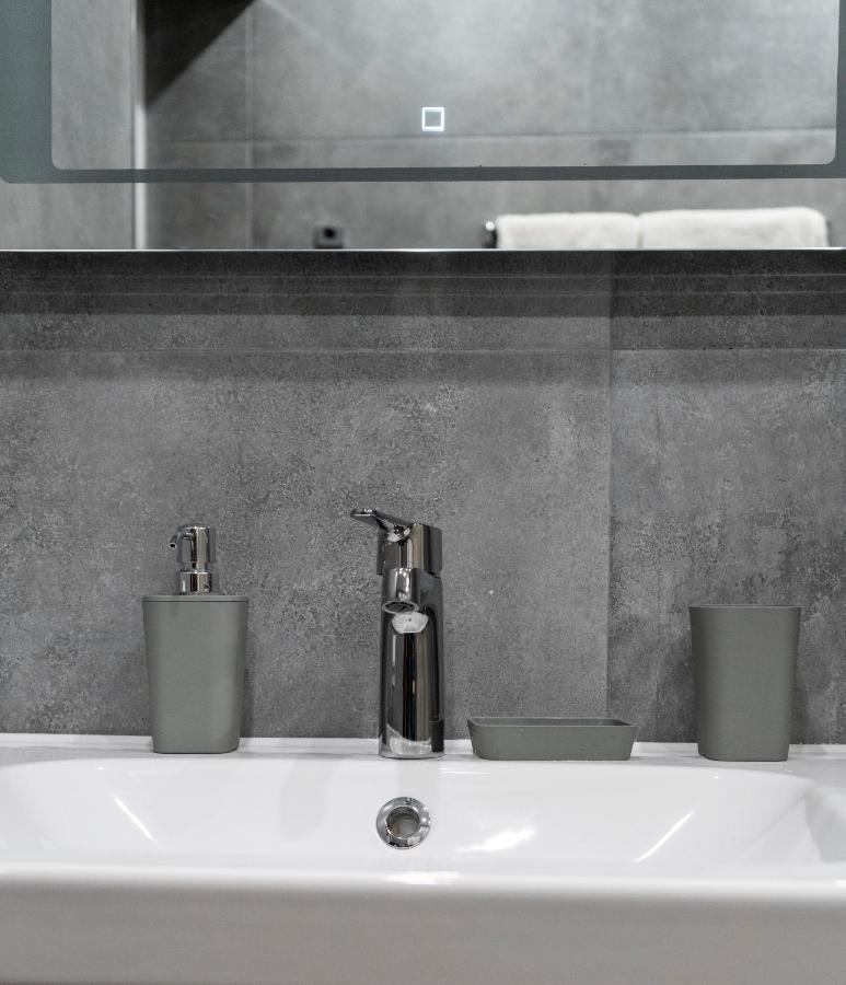 Urban Elegance By Eagles' Bridge Apartman Szófia Kültér fotó